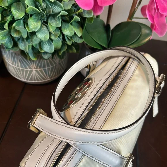 Gucci Sherry Line Interlocking G Mini Boston
Leather Tote Bag Shoulder - Picture 4 of 17